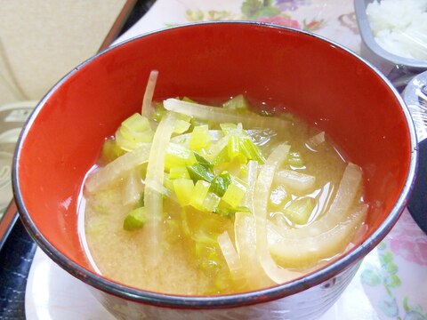 小松菜と大根味噌汁